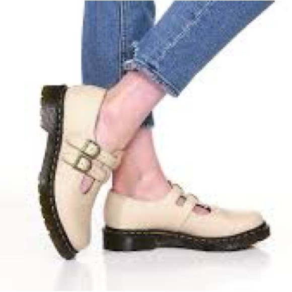 New Dr. Martens 8065 Virginia Leather MARY JANE Shoes. - Picture 3 of 16